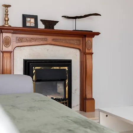 Comfortable House With Bathtub In The Bedroom Dom wakacyjny