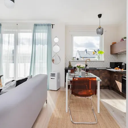 Comfortable House With Bathtub In The Bedroom Dom wakacyjny